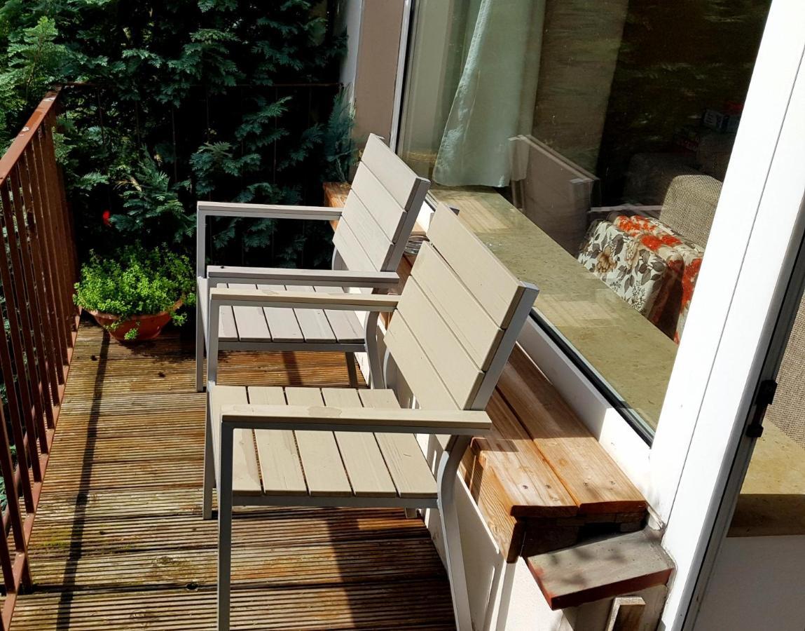Stadtnahe Wohnung Mit Kl.Balkon Und Parkplatz 奥尔登堡 外观 照片